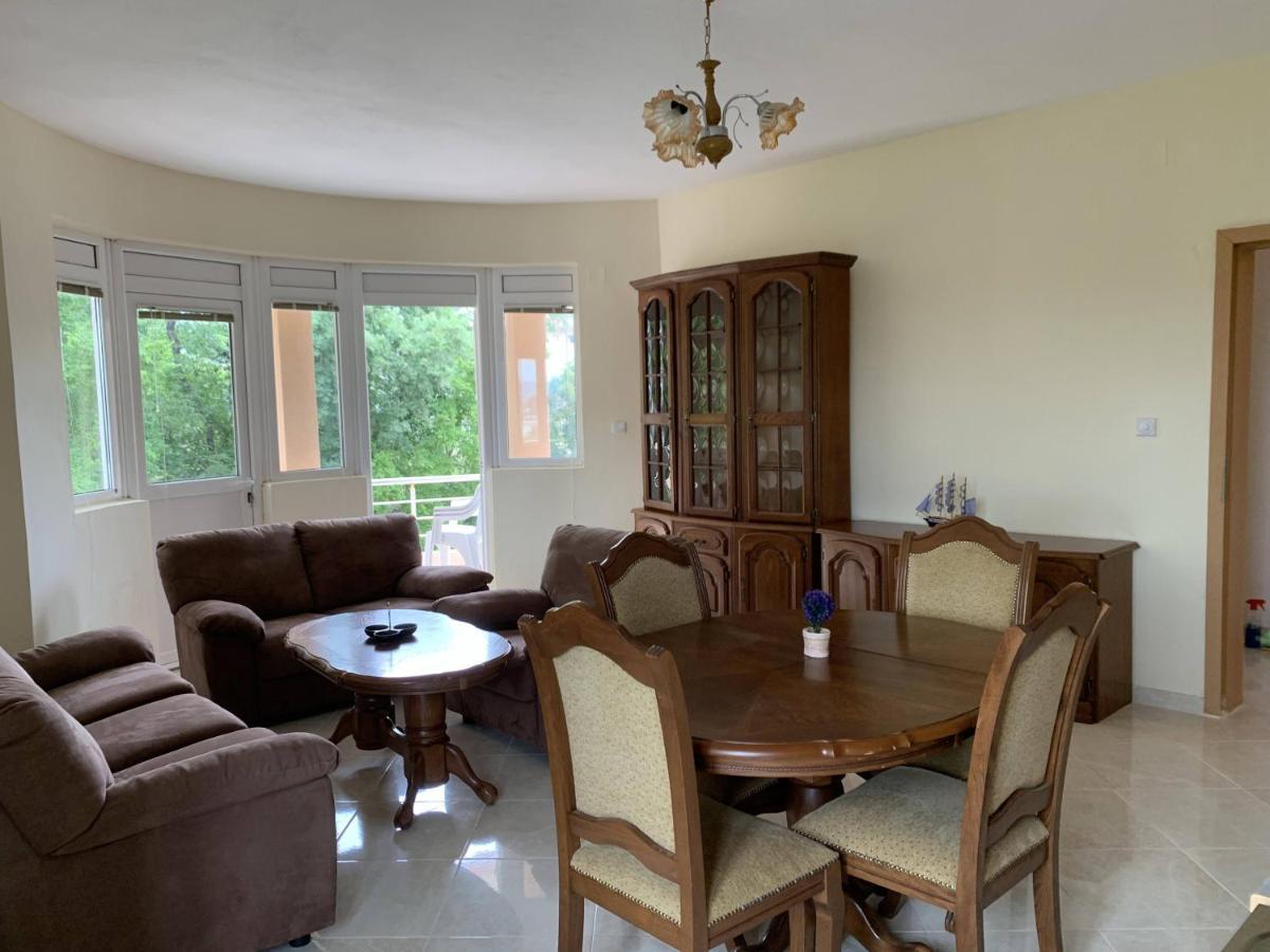 Guest House Koliqi - Hotel & Apartments Улцинь Экстерьер фото