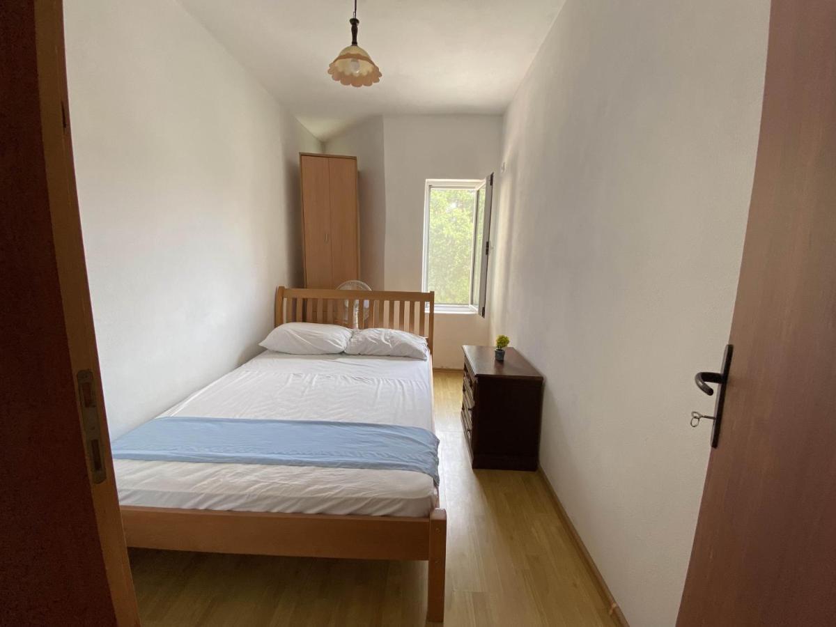 Guest House Koliqi - Hotel & Apartments Улцинь Экстерьер фото