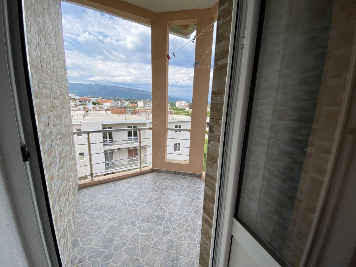 Guest House Koliqi - Hotel & Apartments Улцинь Экстерьер фото