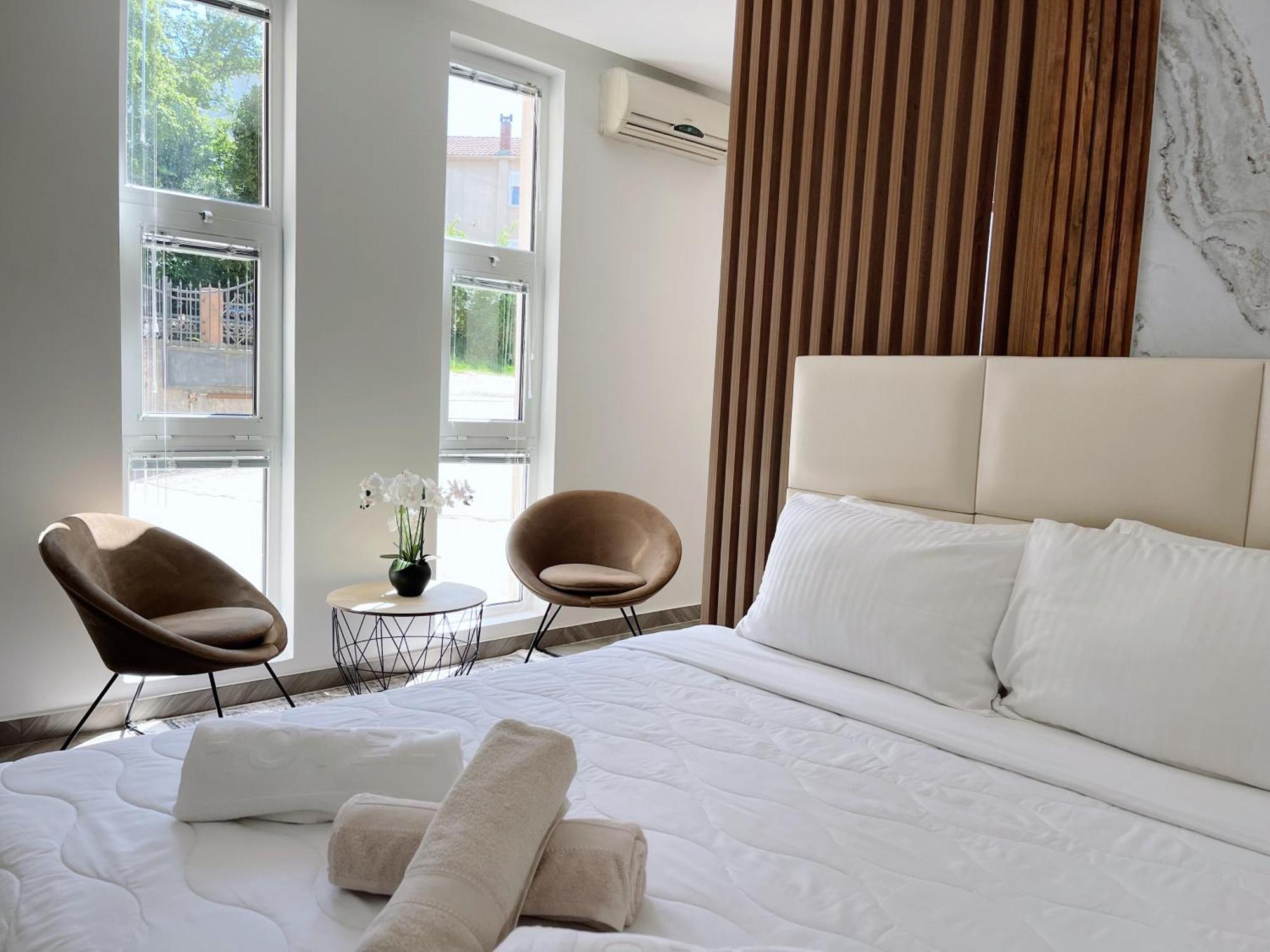 Guest House Koliqi - Hotel & Apartments Улцинь Экстерьер фото